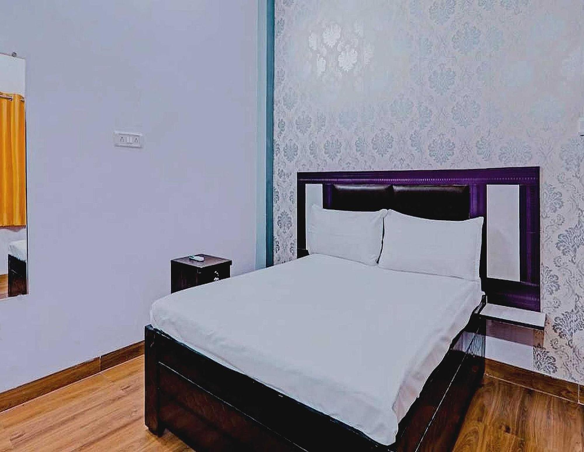 Hotel O Rr Palace Лакнау Екстериор снимка