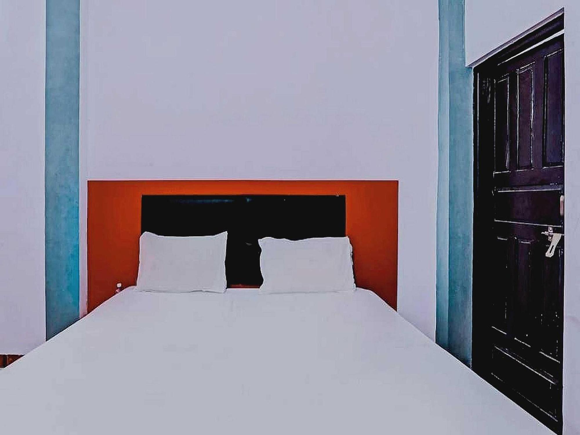 Hotel O Rr Palace Лакнау Екстериор снимка