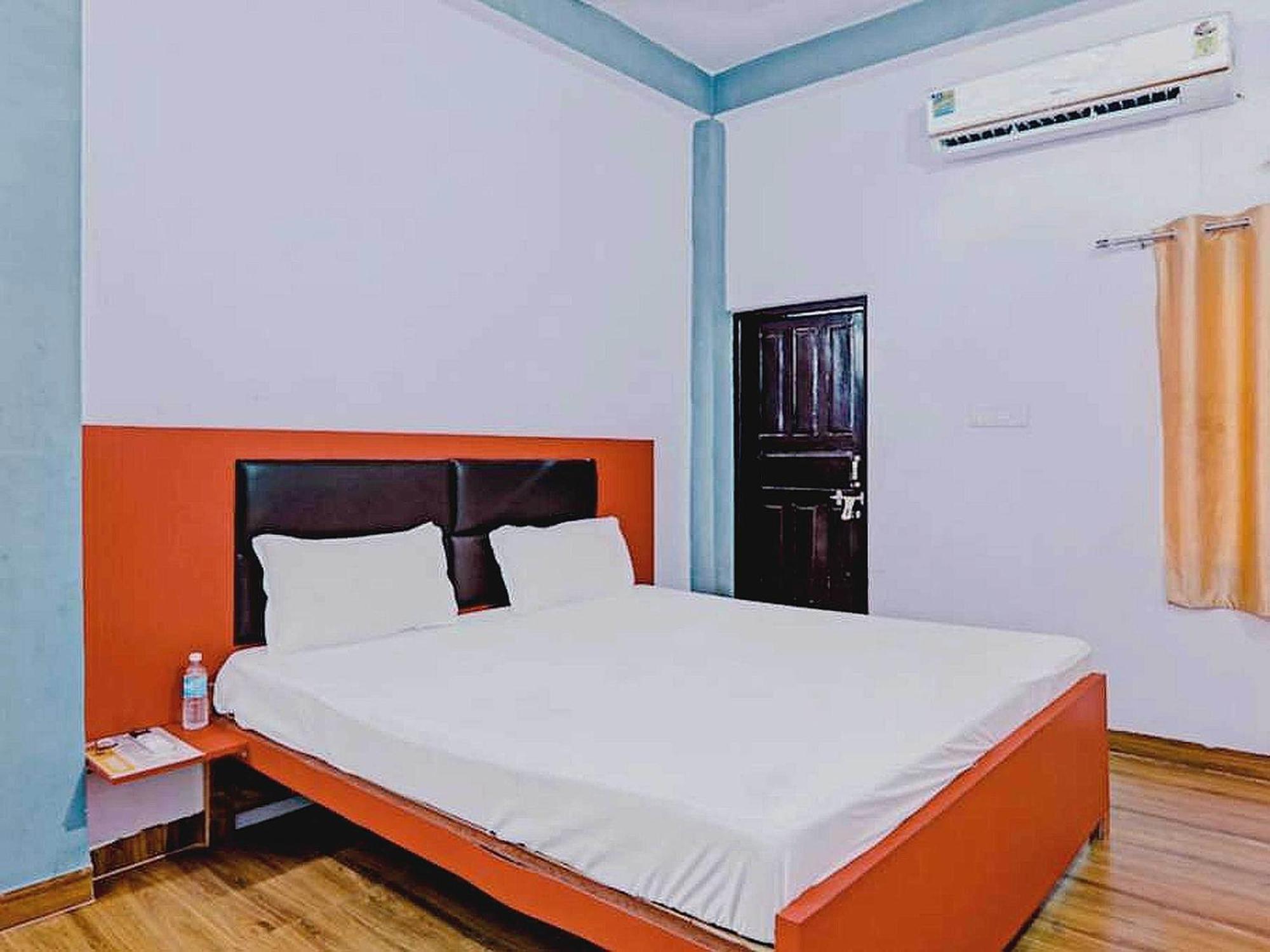 Hotel O Rr Palace Лакнау Екстериор снимка