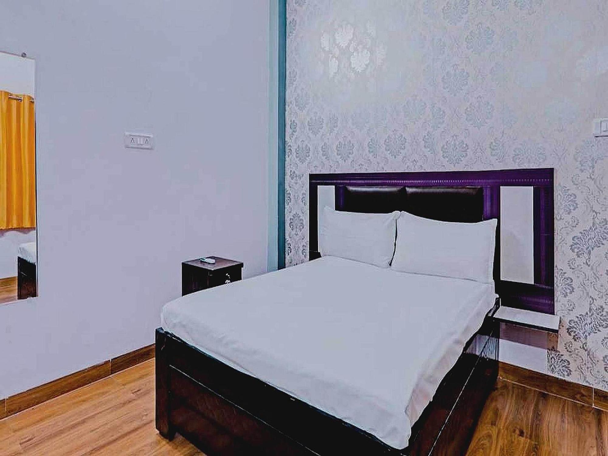 Hotel O Rr Palace Лакнау Екстериор снимка